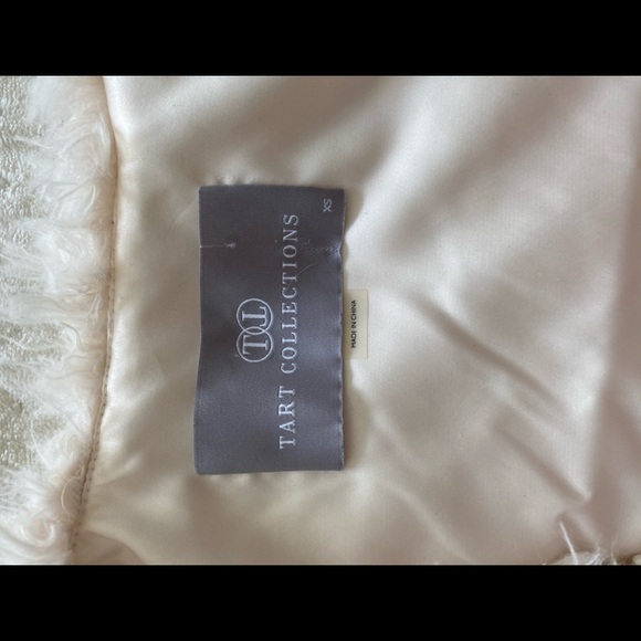 Faux fur vest - Picture 2 of 2